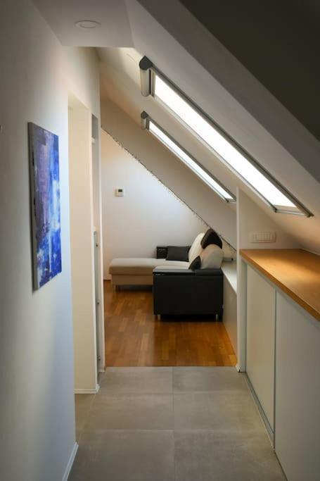Stairway To Ljubljana Apartment Luaran gambar